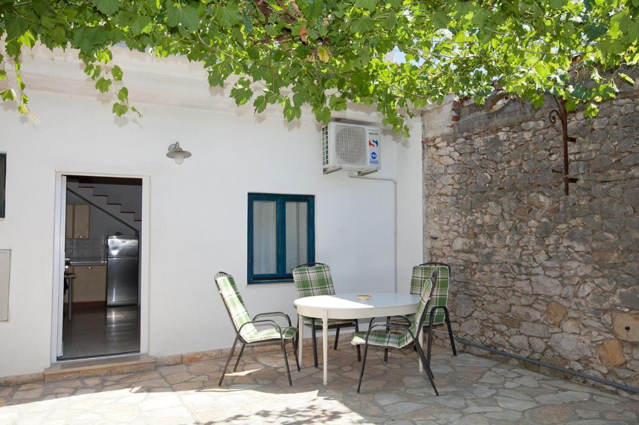 Kuca Za Odmor Toksini Apartman Zára Kültér fotó