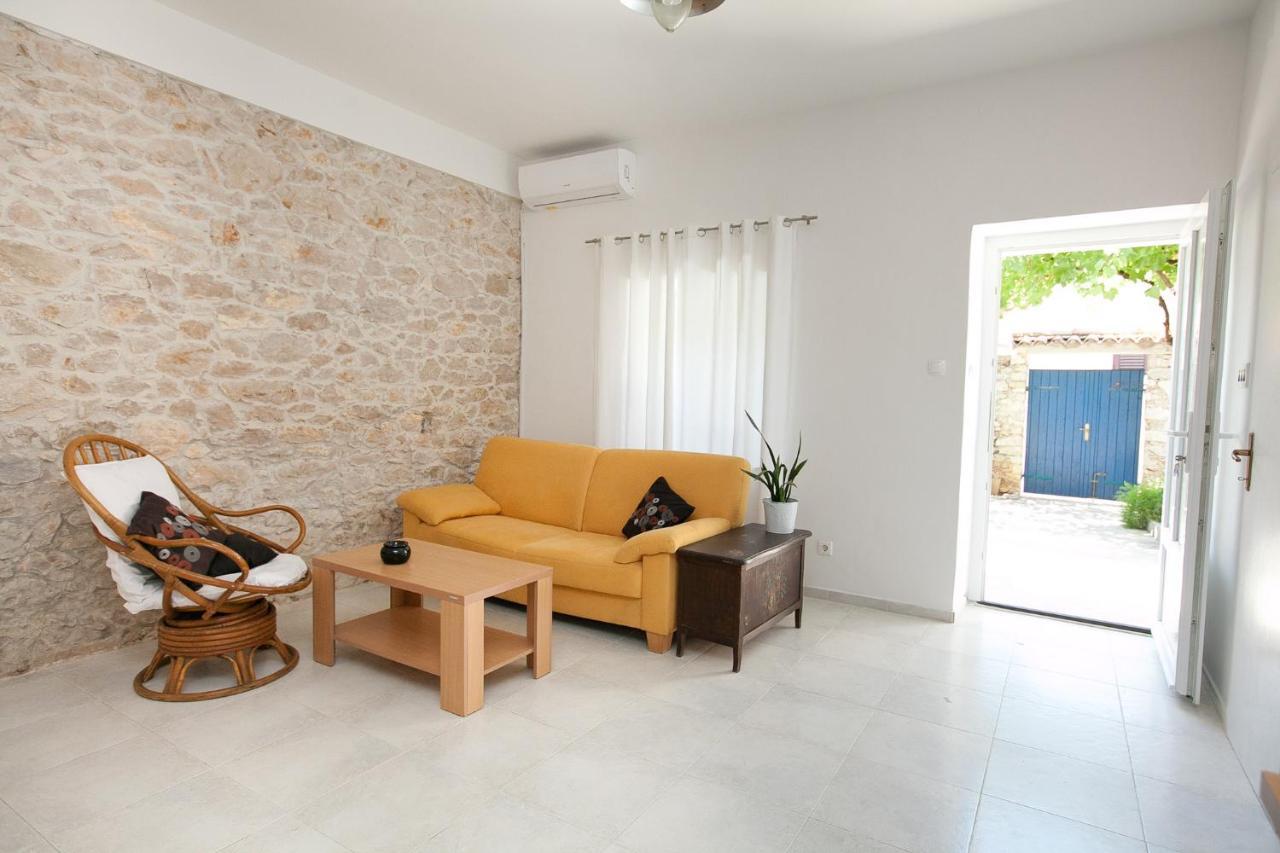 Kuca Za Odmor Toksini Apartman Zára Kültér fotó