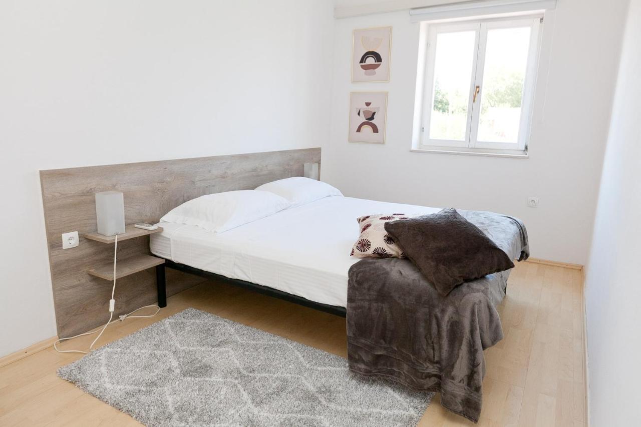 Kuca Za Odmor Toksini Apartman Zára Kültér fotó