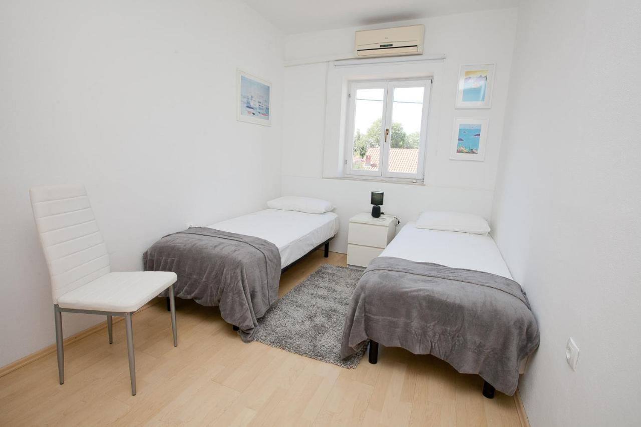 Kuca Za Odmor Toksini Apartman Zára Kültér fotó