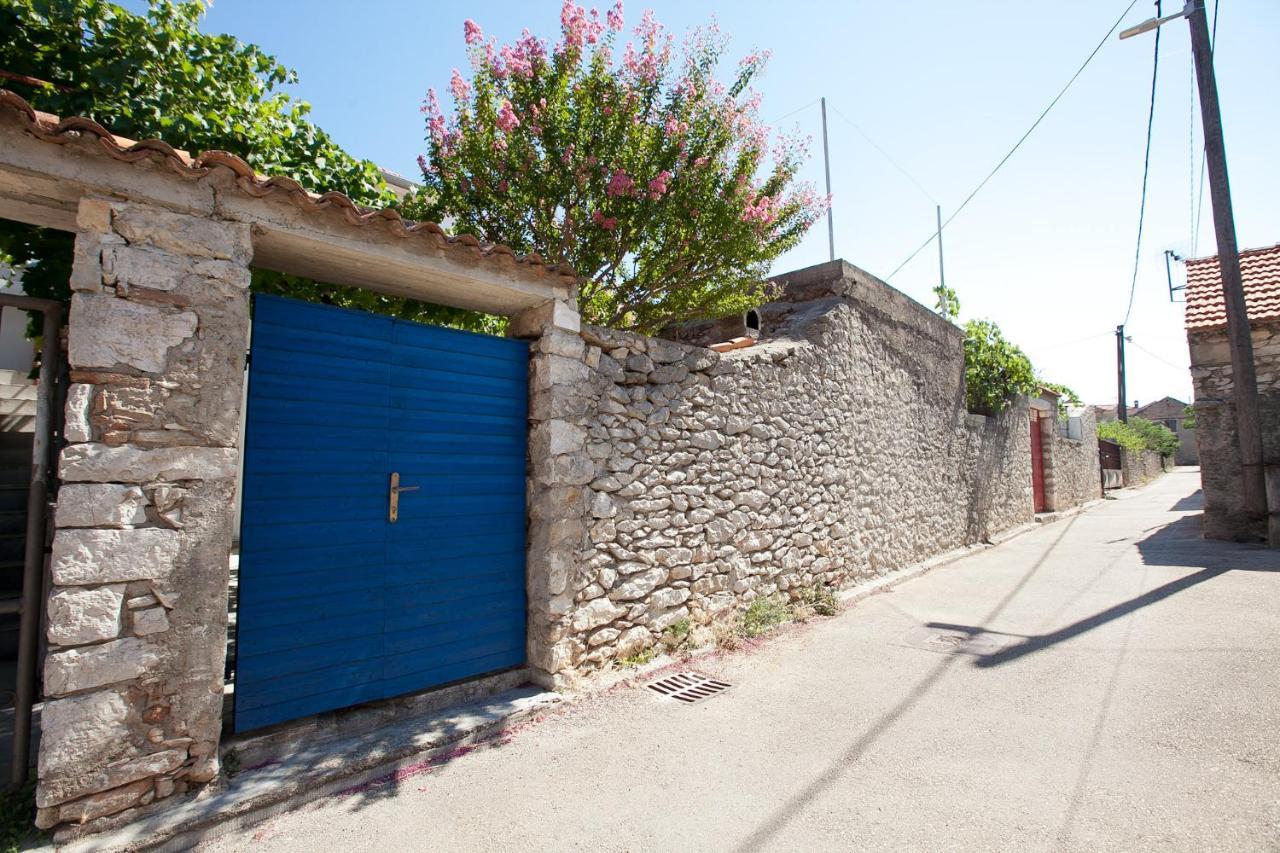 Kuca Za Odmor Toksini Apartman Zára Kültér fotó